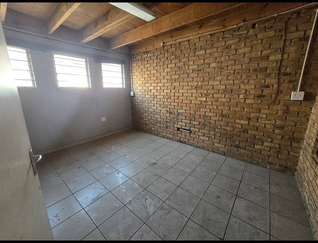 1,000M² WAREHOUSE TO LET IN BENONI SOUTH
